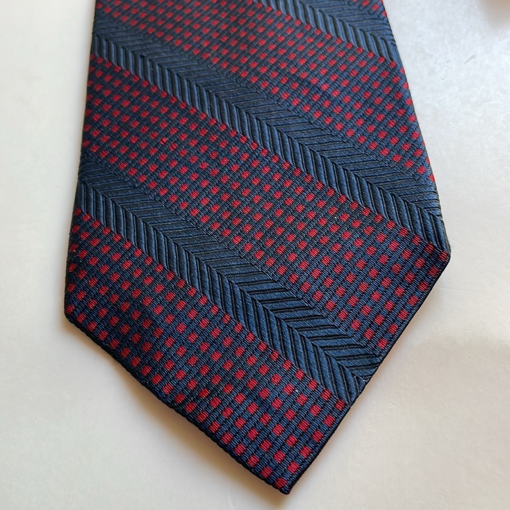 Andrew Scott 100% silk necktie tie handmade 57” X 3.75” Repp maroon & black